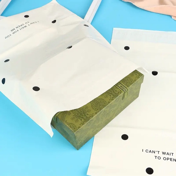 10 Polka Dot Poly Mailers - Picture 3 of 7